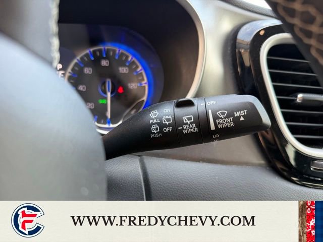 Used 2023 Chrysler Pacifica Touring-L image 20