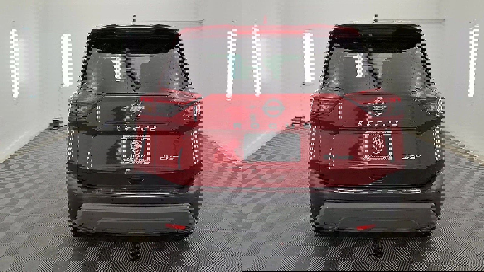 Used 2023 Nissan Rogue SV w/ SV Premium Package image 3