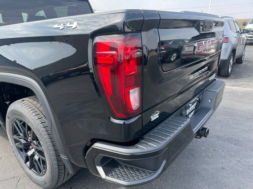 Used 2022 GMC Sierra 1500 Elevation image 39