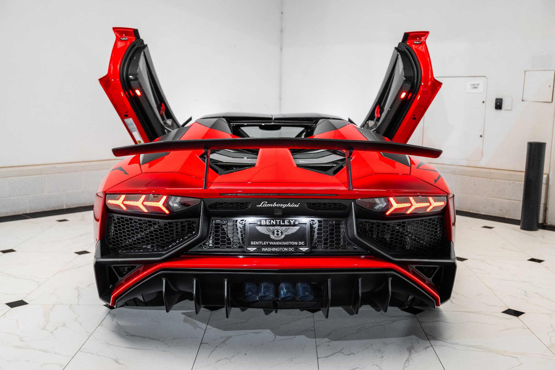 Used 2016 Lamborghini Aventador LP 750-4 Superveloce image 35
