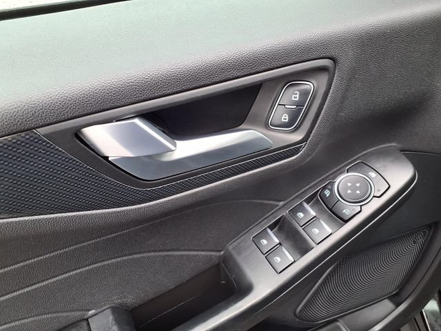 Used 2025 Ford Escape ST-Line AWD/4WD image 68