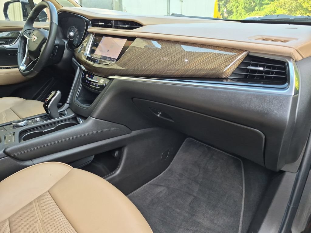 Used 2020 Cadillac XT6 Premium Luxury w/ Platinum Package FWD image 34
