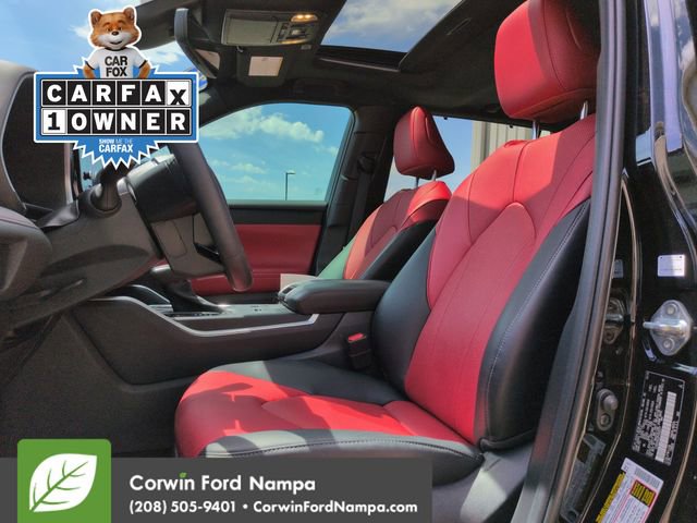 Used 2023 Toyota Highlander XSE FWD image 23