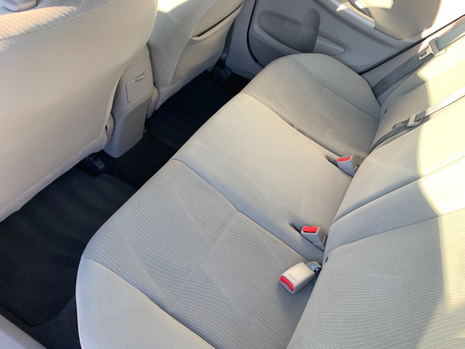 Used 2013 Toyota Corolla LE image 23