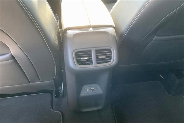 Used 2022 Buick Envision Essence w/ Safety Package image 30