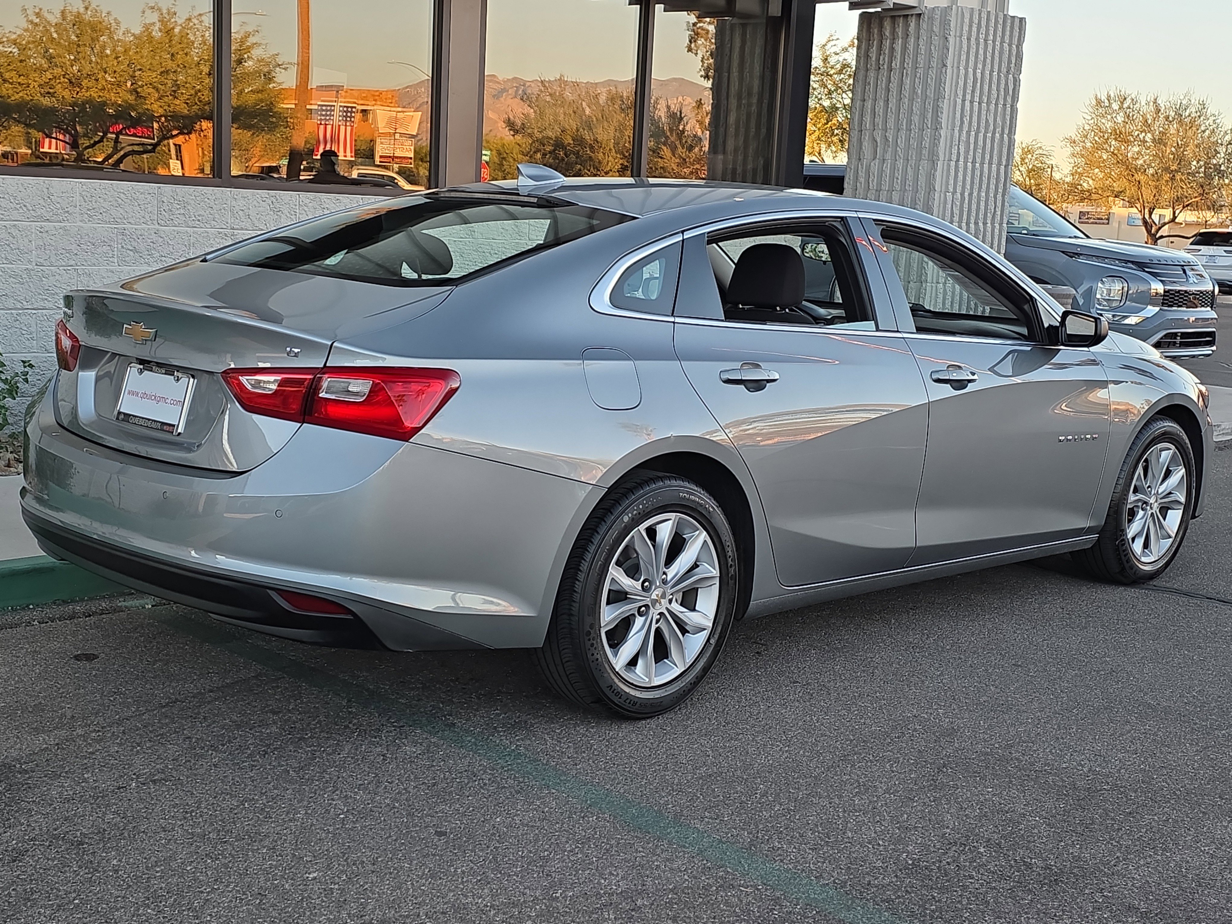 Used 2024 Chevrolet Malibu LT image 8
