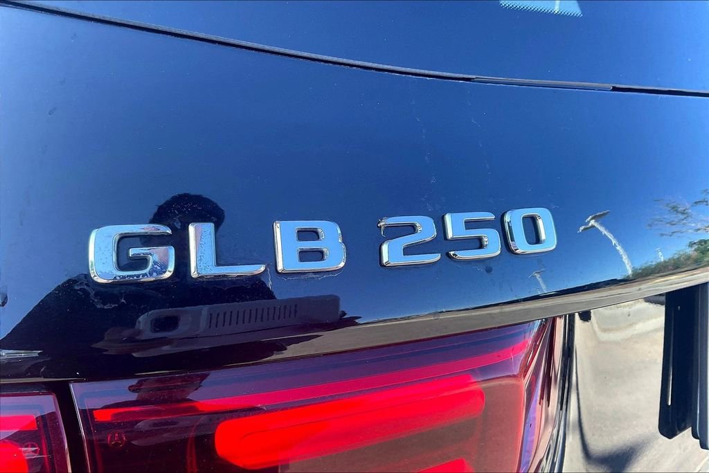 Used 2024 Mercedes-Benz GLB 250 image 8