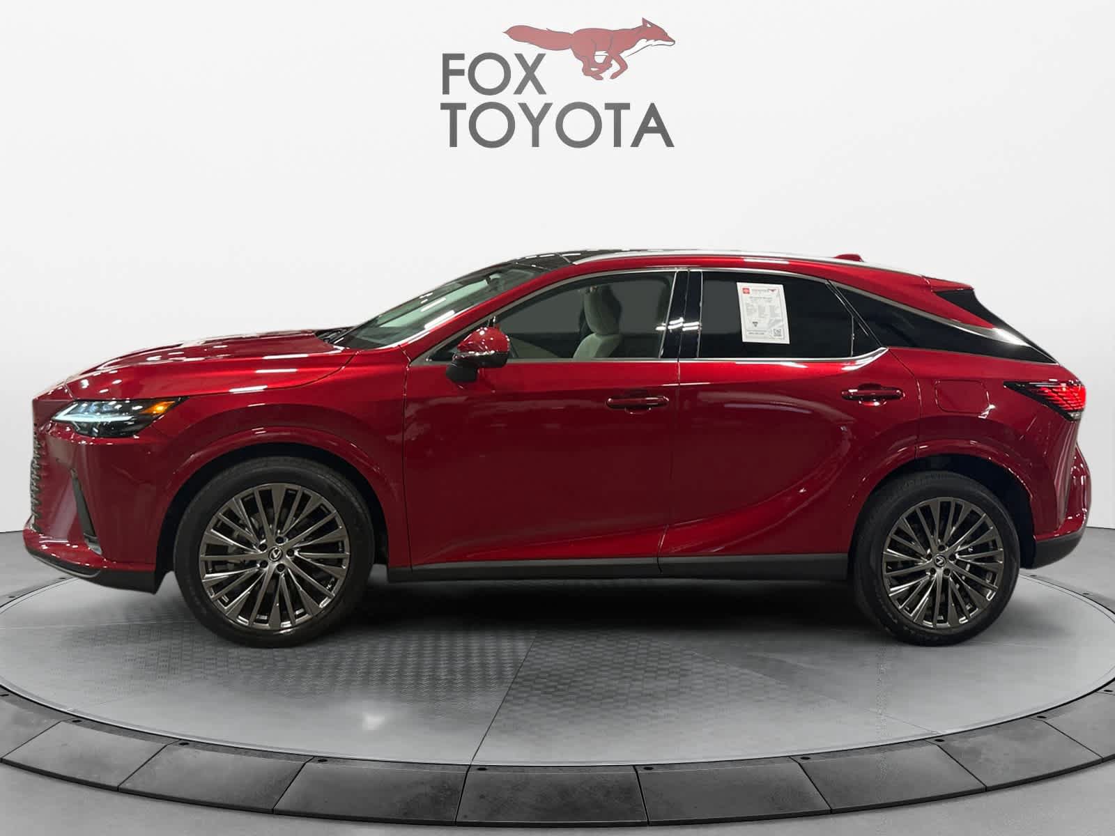 Used 2024 Lexus RX 350 FWD w/ Convenience Package image 3