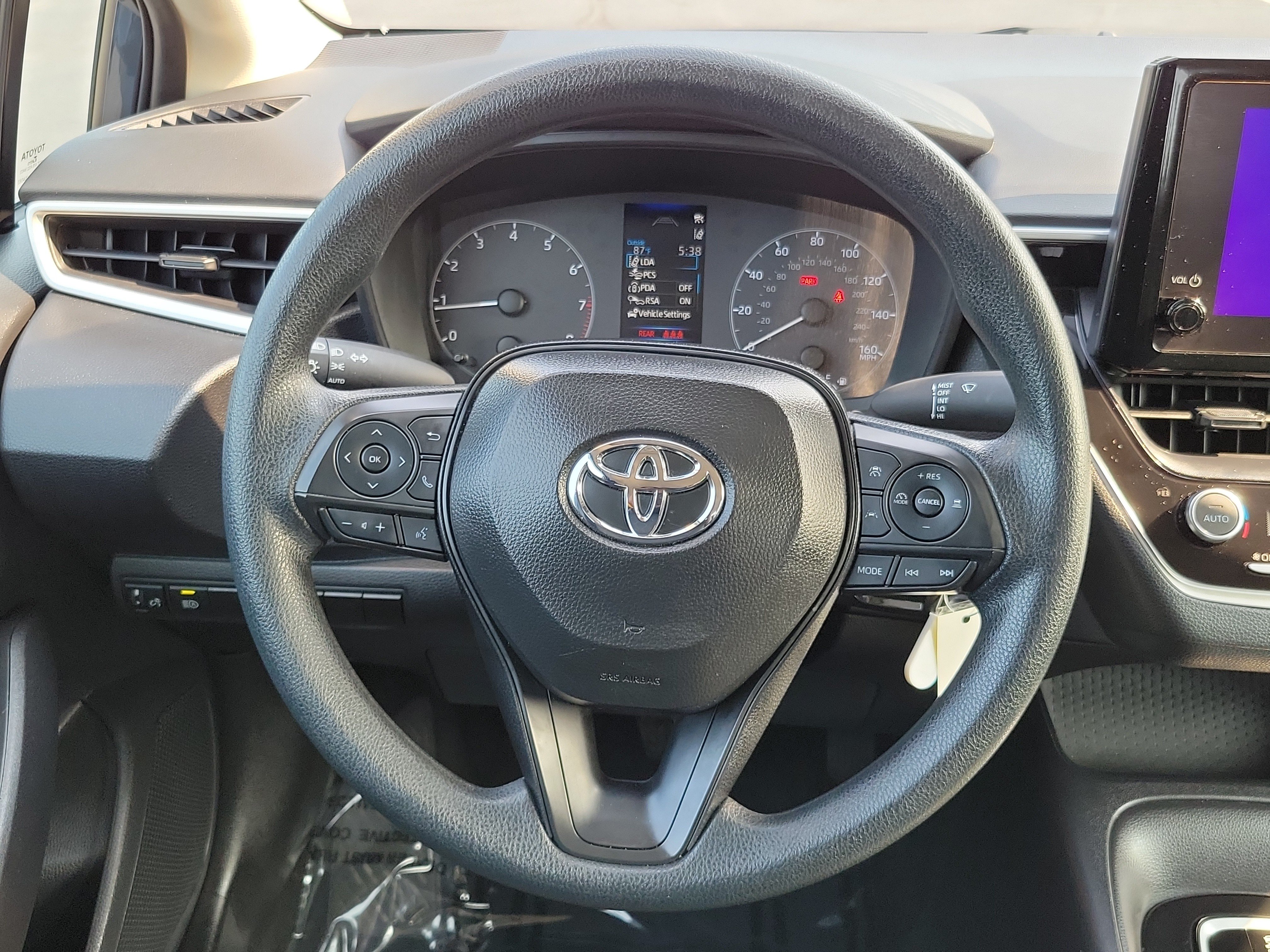 Certified 2025 Toyota Corolla LE FWD image 23