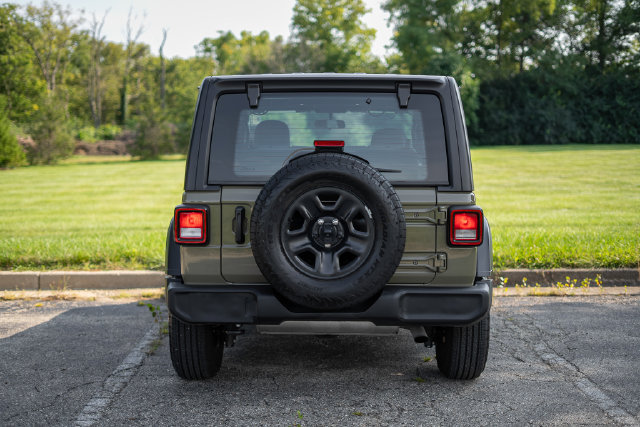 Used 2025 Jeep Wrangler Sport AWD/4WD image 6