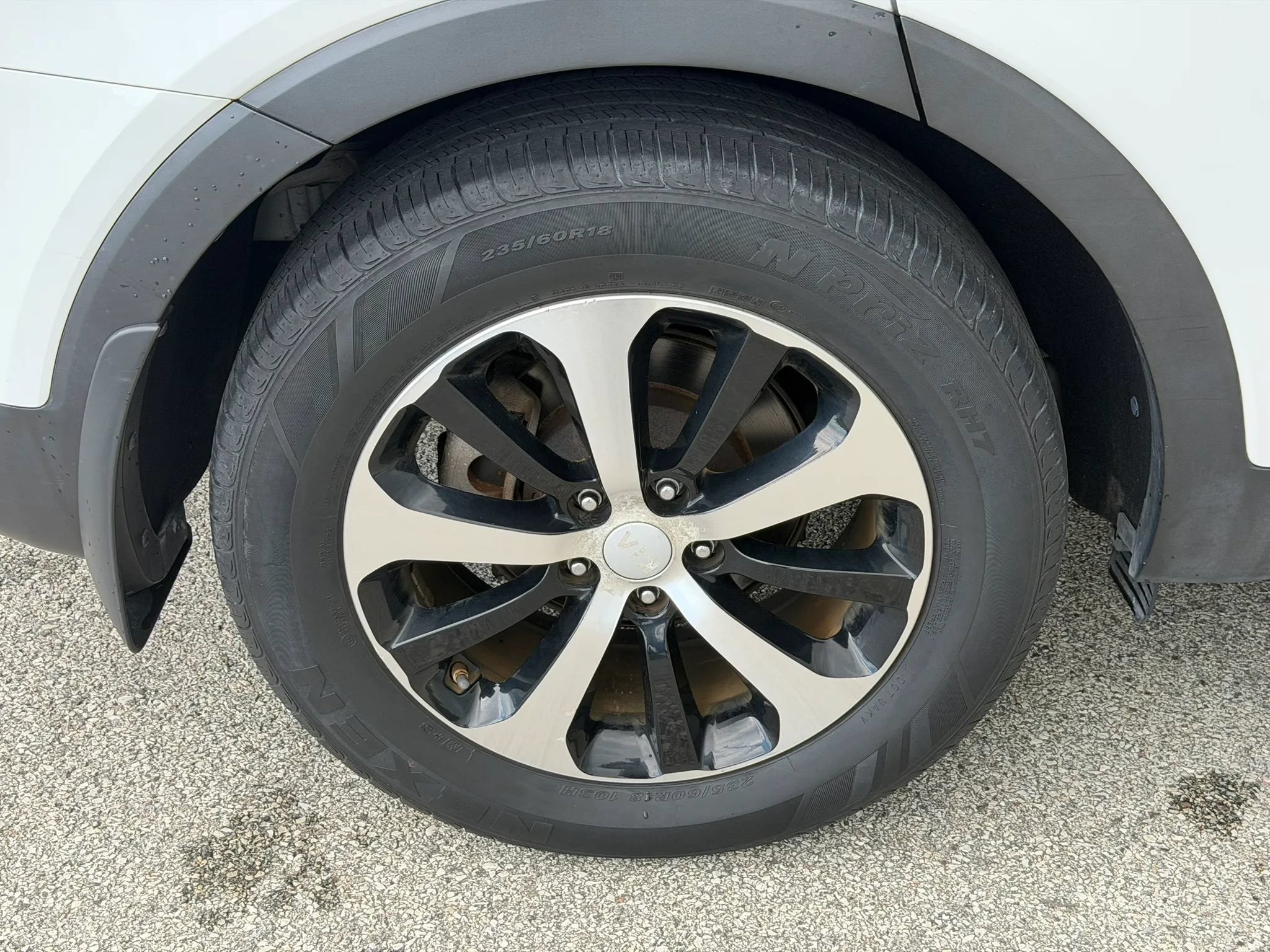 Used 2017 Kia Sorento EX FWD image 11
