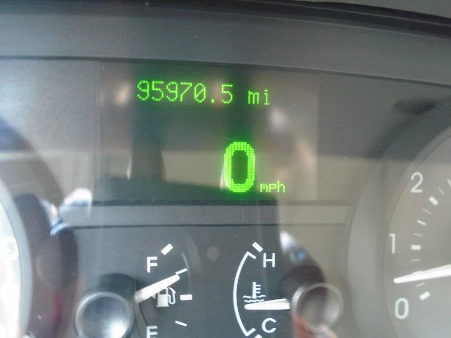 Used 2010 Mercury Grand Marquis LS image 9