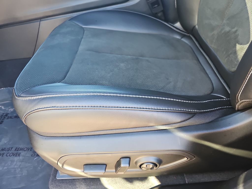 New 2025 Jeep Grand Cherokee Altitude image 29