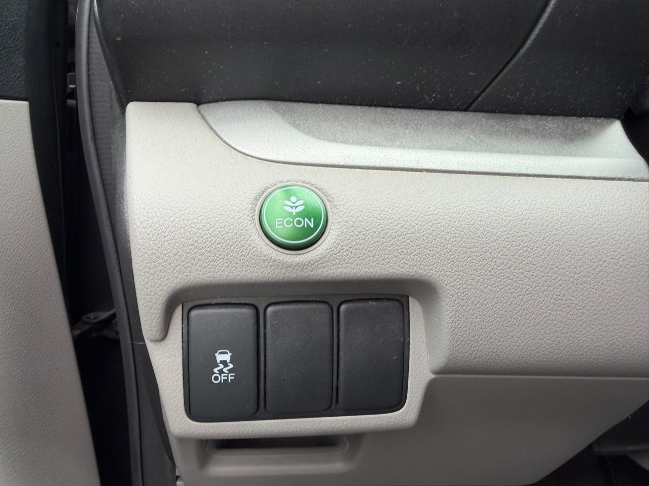 Used 2013 Honda CR-V LX image 9