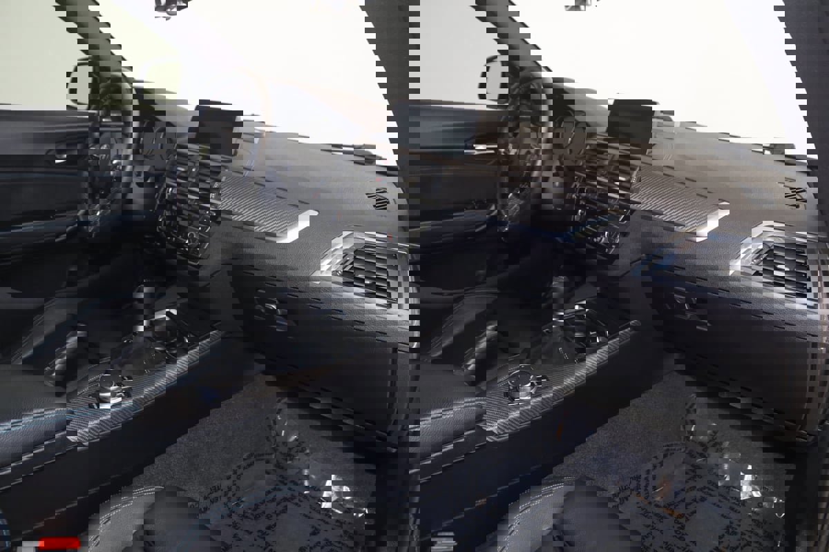 Used 2018 BMW M2 image 28