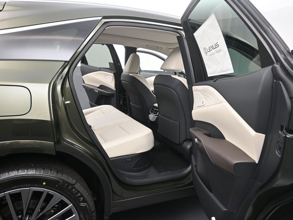 New 2026 Lexus RX 450h AWD image 13