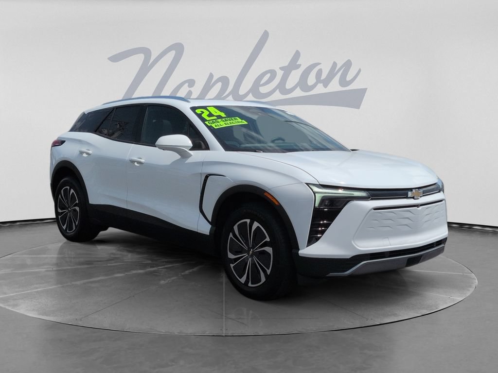 Used 2024 Chevrolet Blazer EV LT AWD/4WD image 3