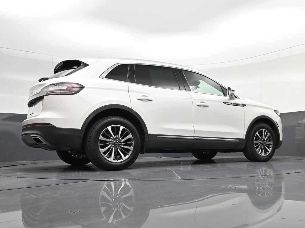 Used 2023 Lincoln Nautilus Reserve FWD image 28
