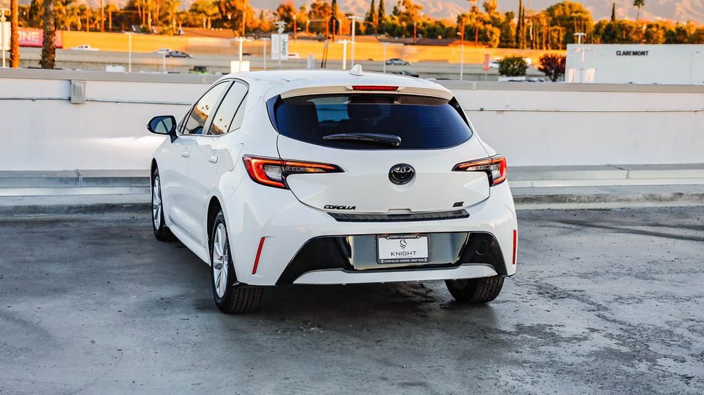 Used 2024 Toyota Corolla SE image 7