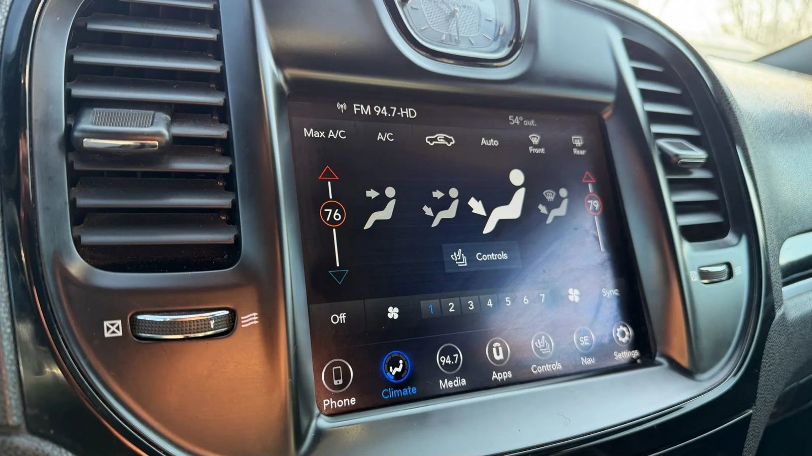 Used 2021 Chrysler 300 S image 34