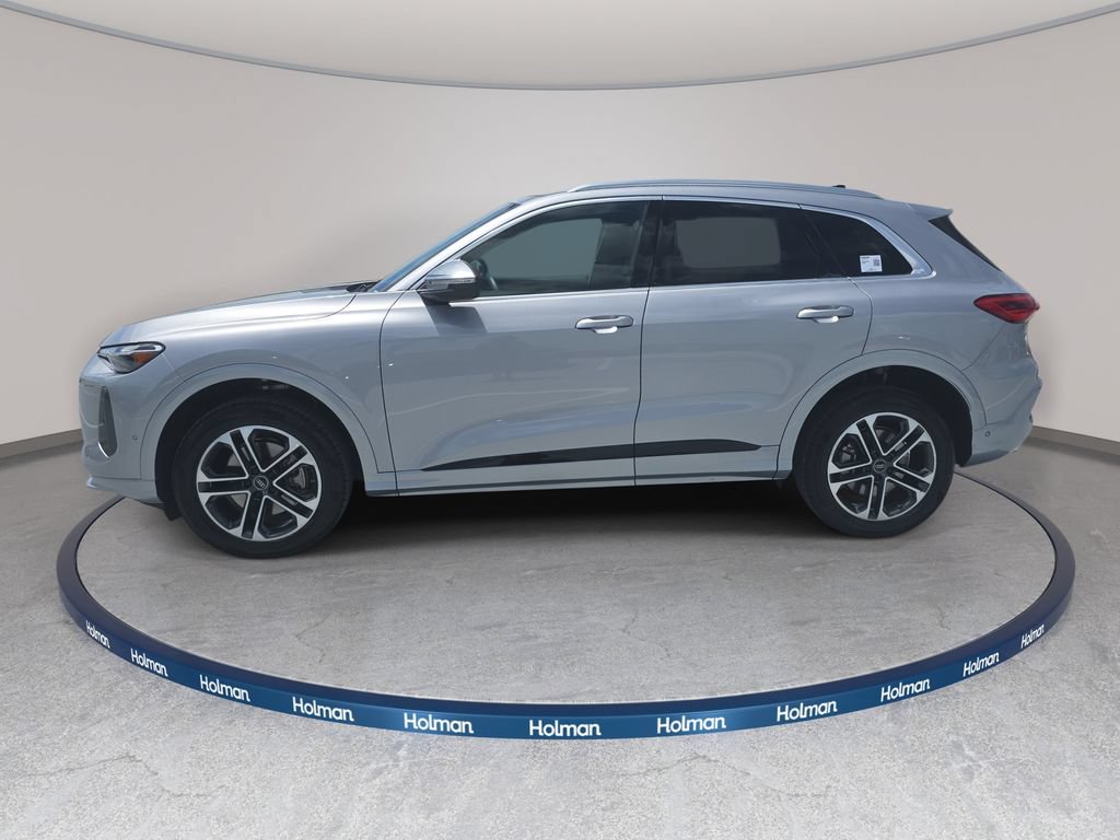 Certified 2025 Audi Q5 Premium w/ Convenience Package AWD/4WD image 8