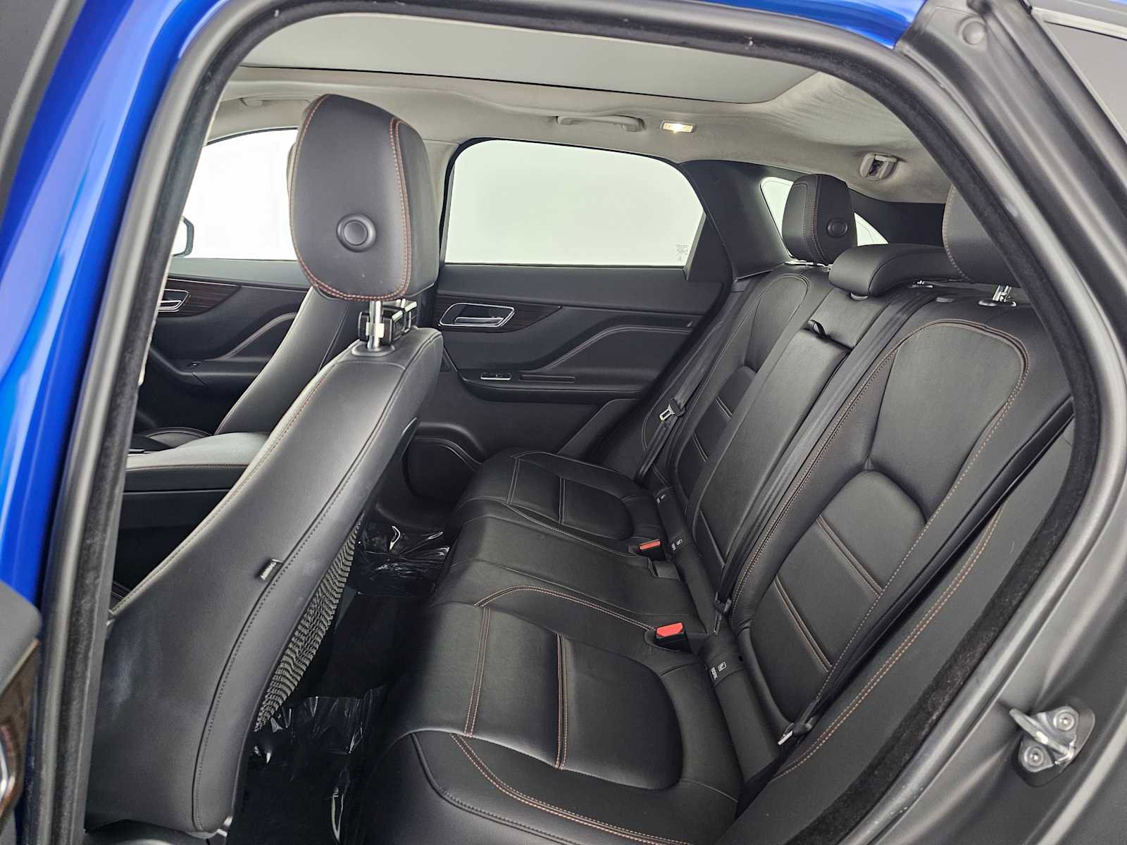 Used 2019 Jaguar F-PACE Prestige image 17