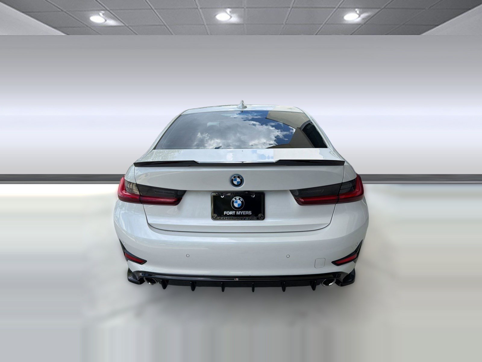 Used 2022 BMW 330e w/ Driving Assistance Package RWD image 10