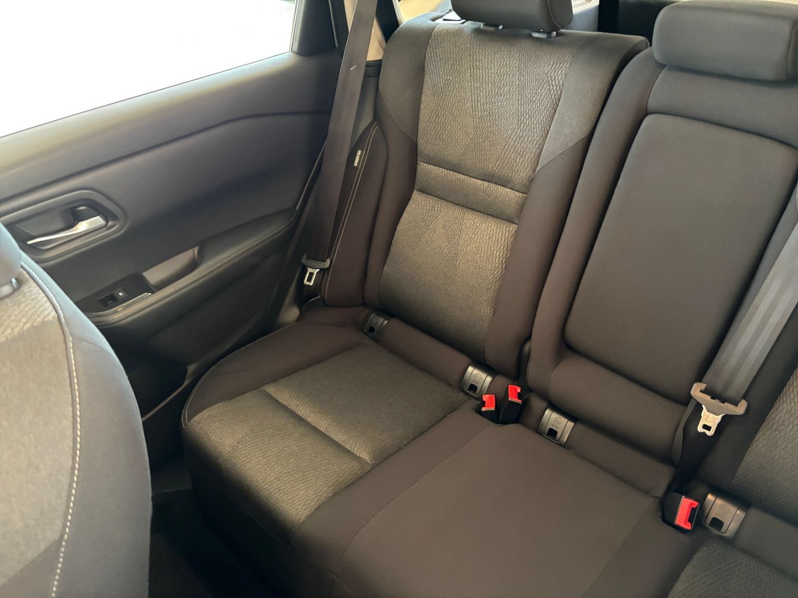Used 2025 Nissan Rogue SV AWD/4WD image 50