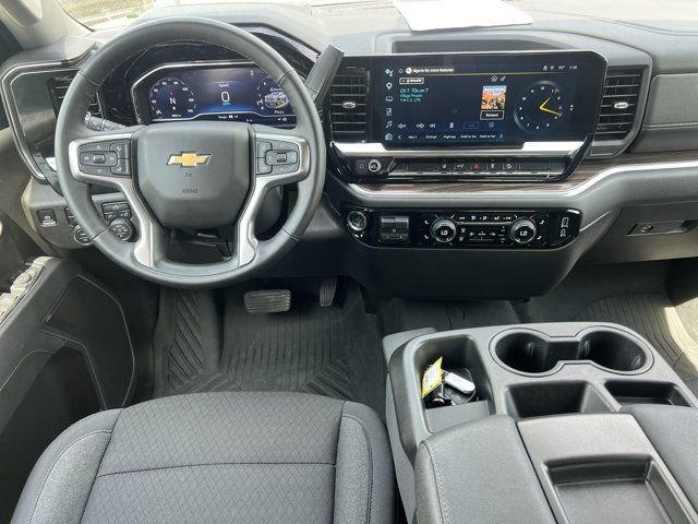Used 2025 Chevrolet Silverado 2500 LT image 25