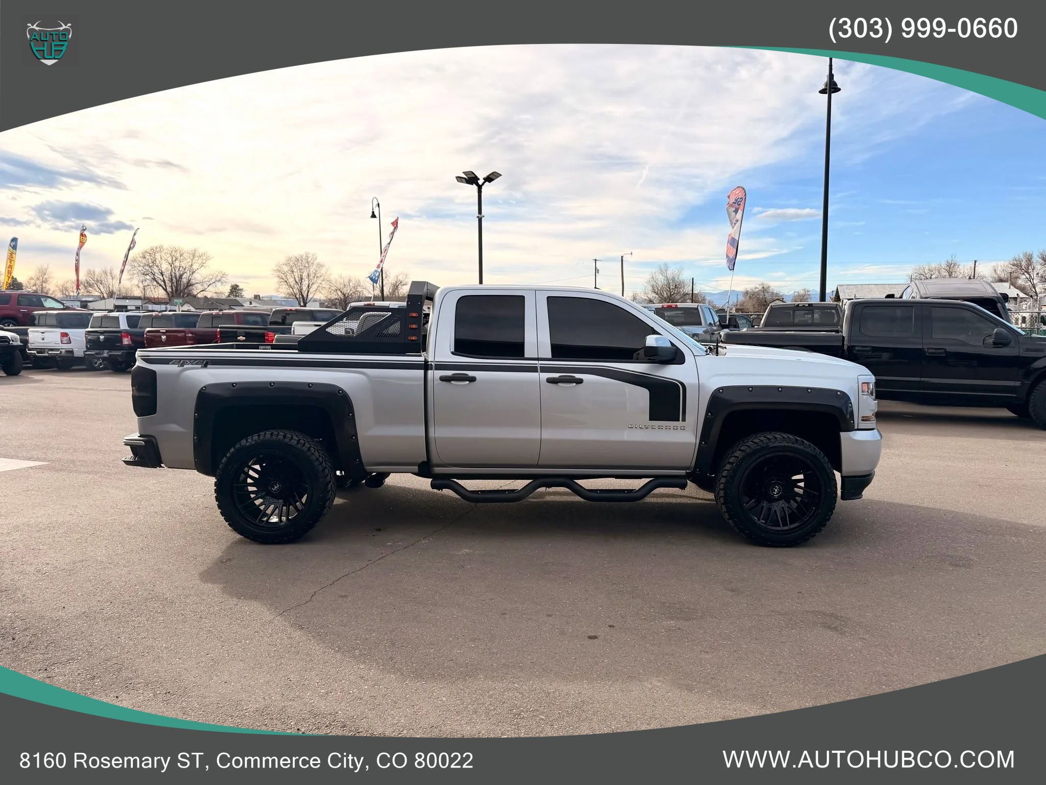 Used 2018 Chevrolet Silverado 1500 Custom w/ Custom Convenience Package AWD/4WD image 4