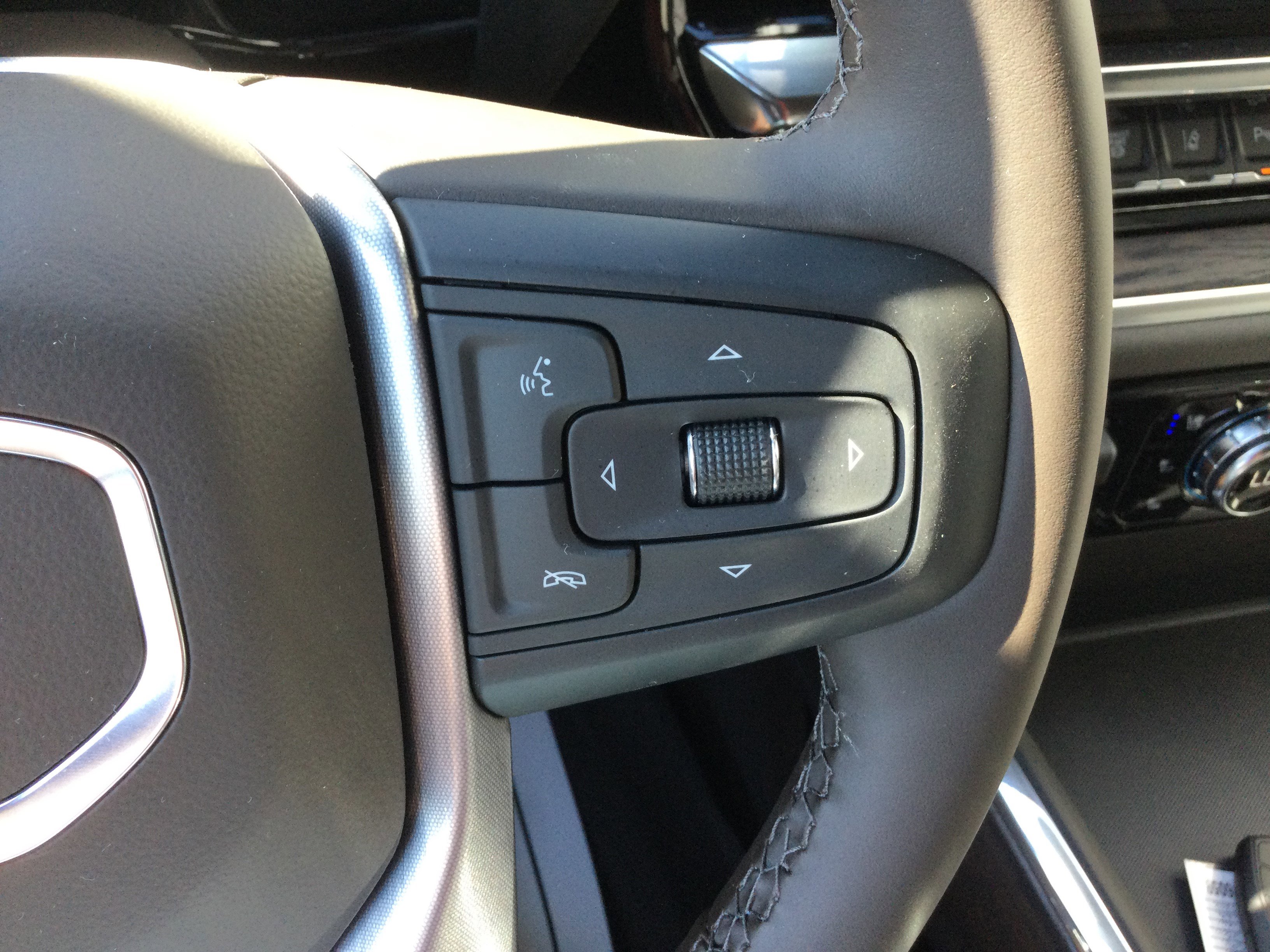 New 2026 GMC Sierra 2500 SLT w/ SLT Premium Package image 16