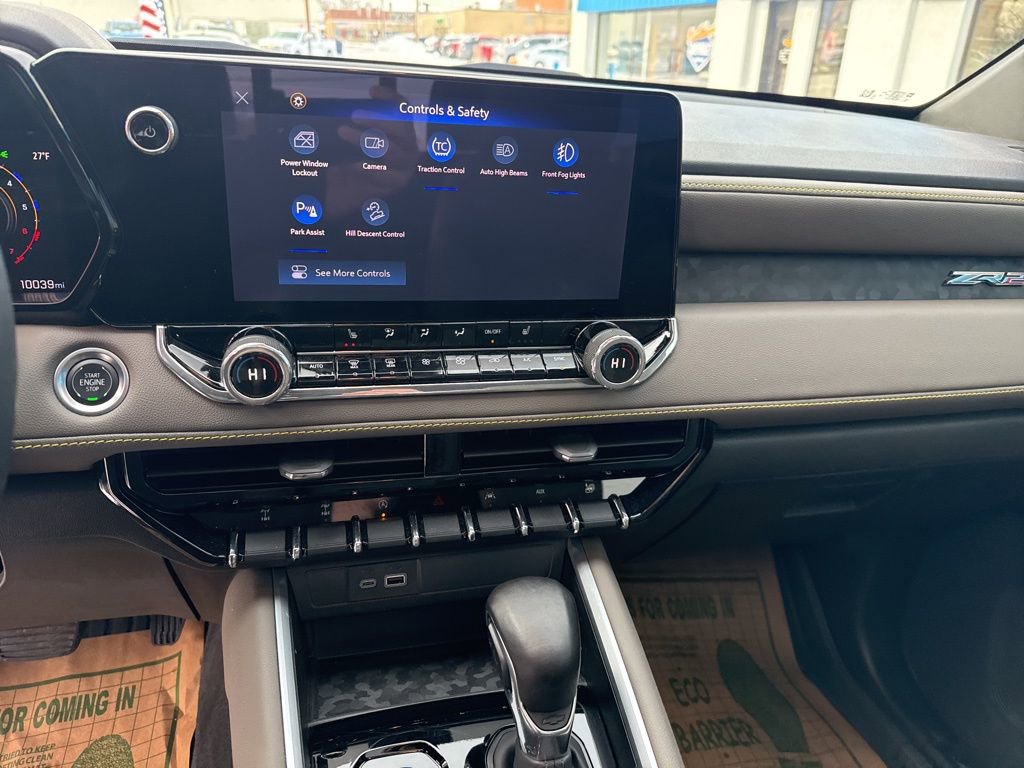 Used 2024 Chevrolet Colorado ZR2 w/ Technology Package image 28