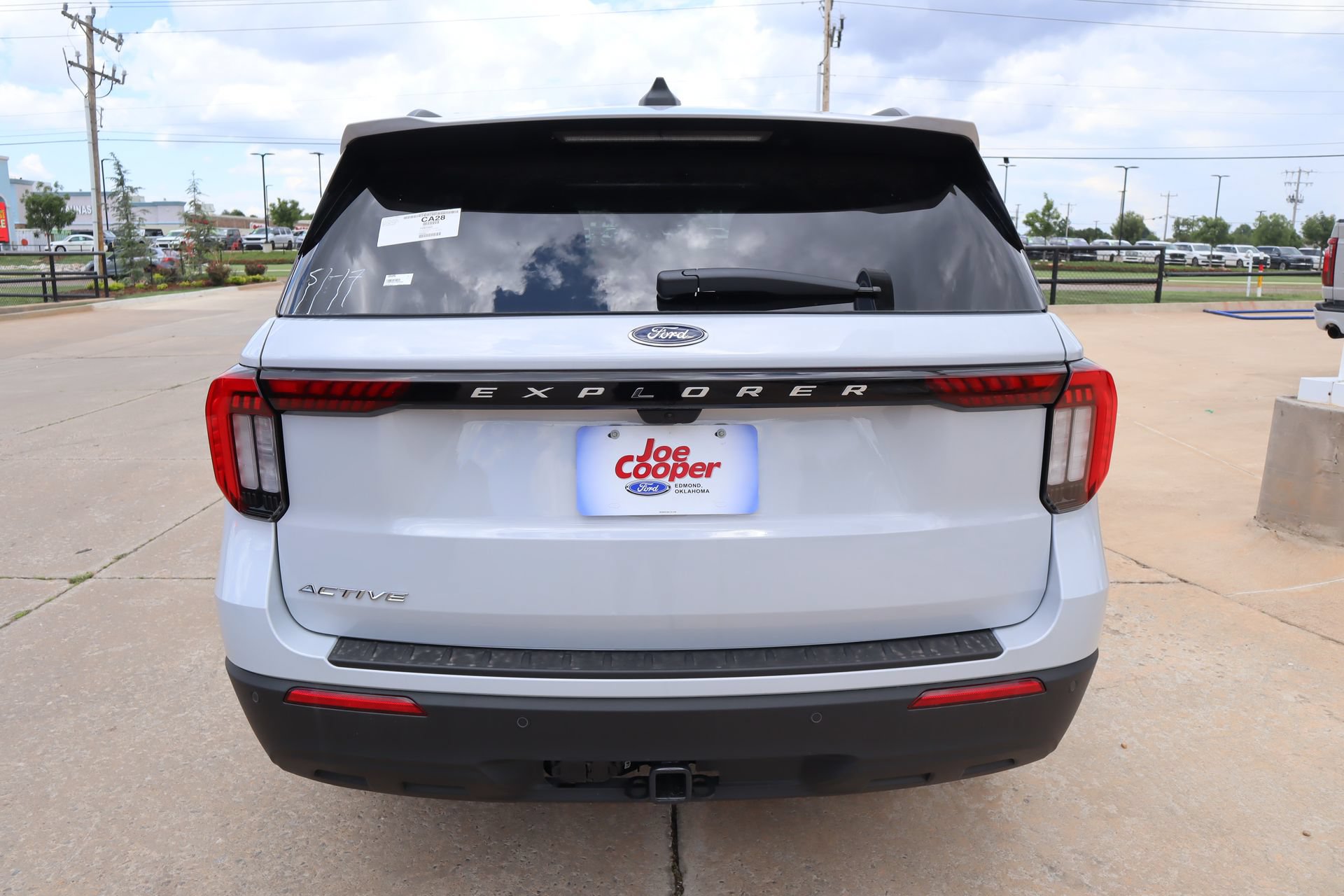 New 2026 Ford Explorer Active RWD image 24