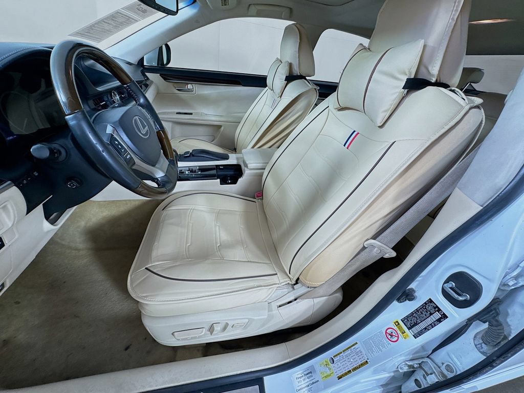 Used 2013 Lexus ES 350 w/ Luxury Pkg FWD image 26