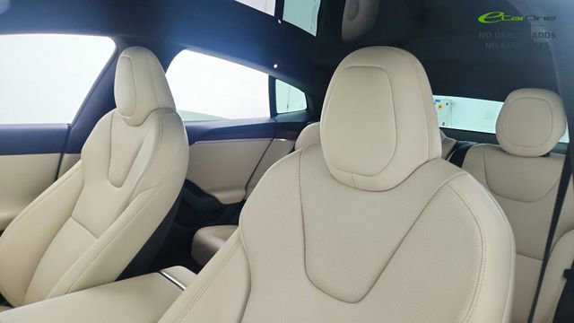 Used 2022 Tesla Model S image 31