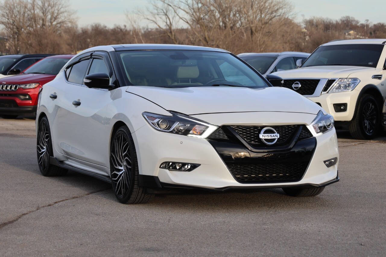 Used 2018 Nissan Maxima Platinum image 4