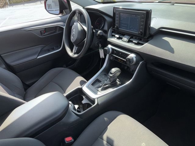 Used 2019 Toyota RAV4 LE w/ Carpet Mat Package image 8