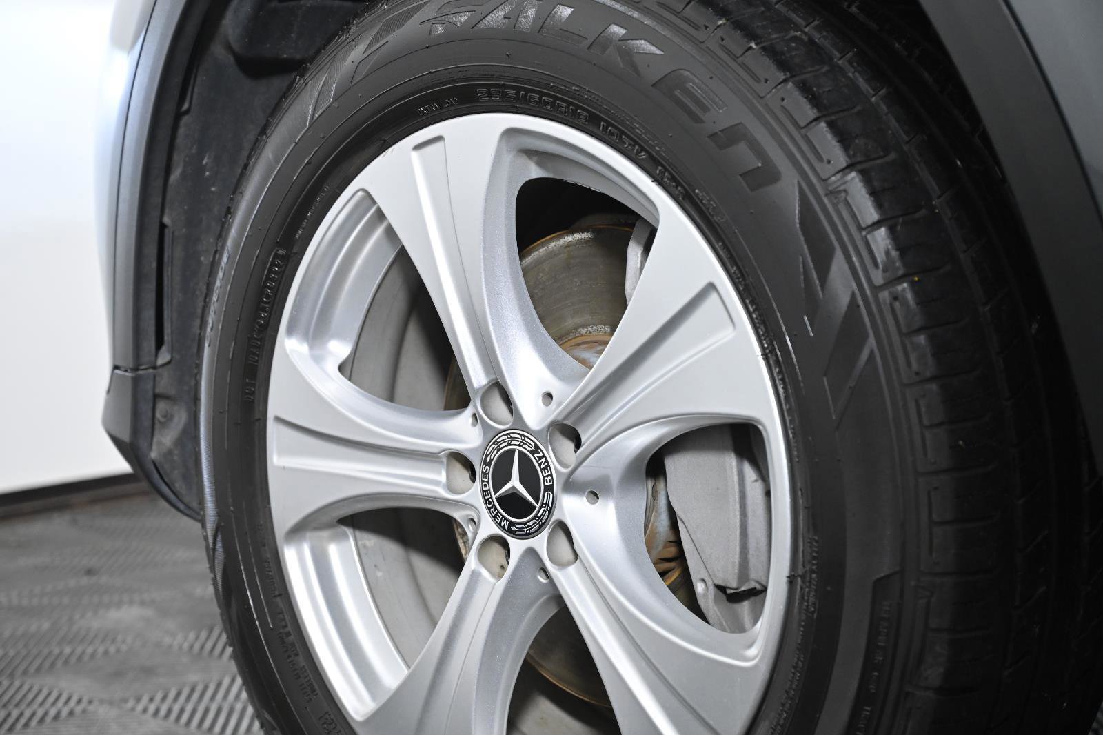 Used 2018 Mercedes-Benz GLC 300 4MATIC image 33