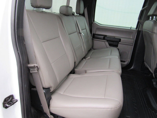 Used 2017 Ford F550 2WD Crew Cab Super Duty image 16
