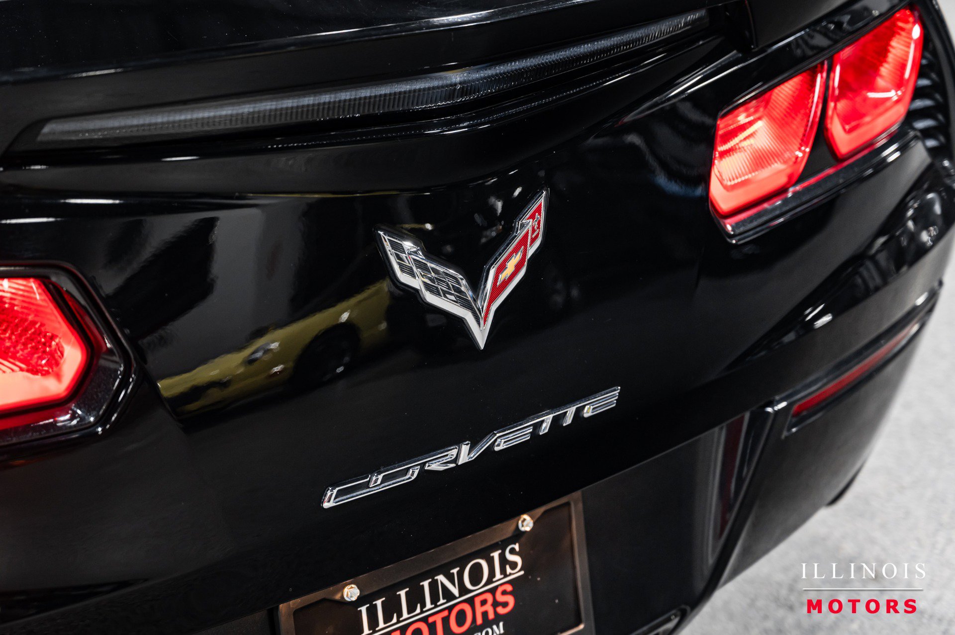 Used 2015 Chevrolet Corvette Stingray Coupe w/ 2LT Preferred Equipment Group image 13