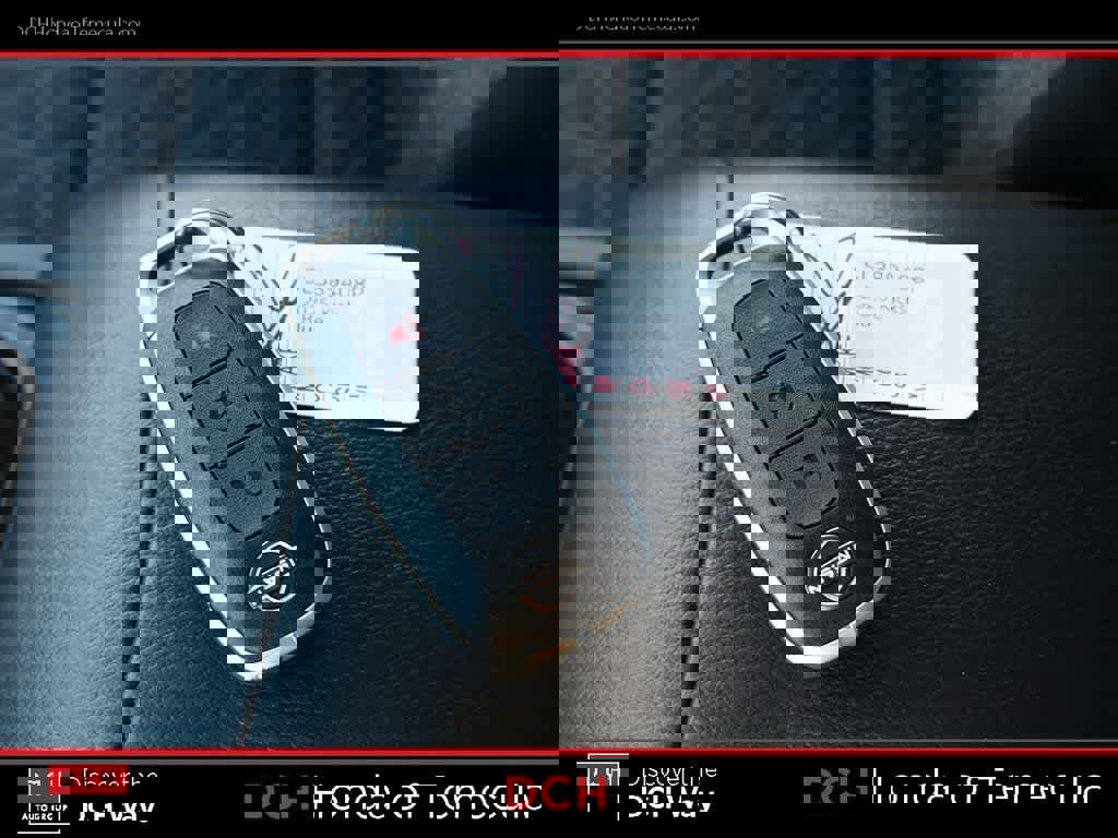 Used 2025 Nissan Kicks SV FWD image 15