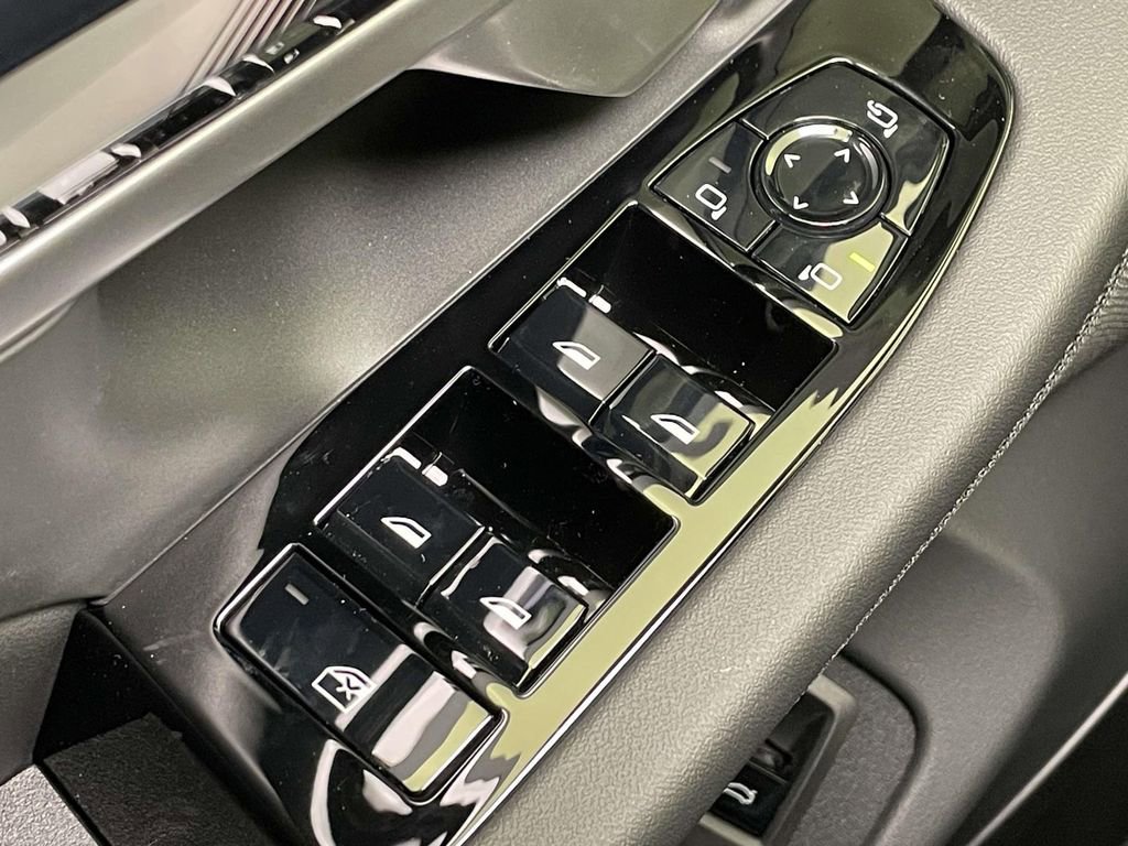 New 2026 BMW i5 eDrive40 w/ M Sport Package AWD/4WD image 31