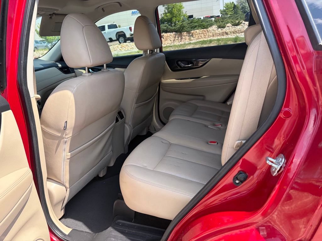 Used 2017 Nissan Rogue SL w/ SL Premium Package FWD image 15