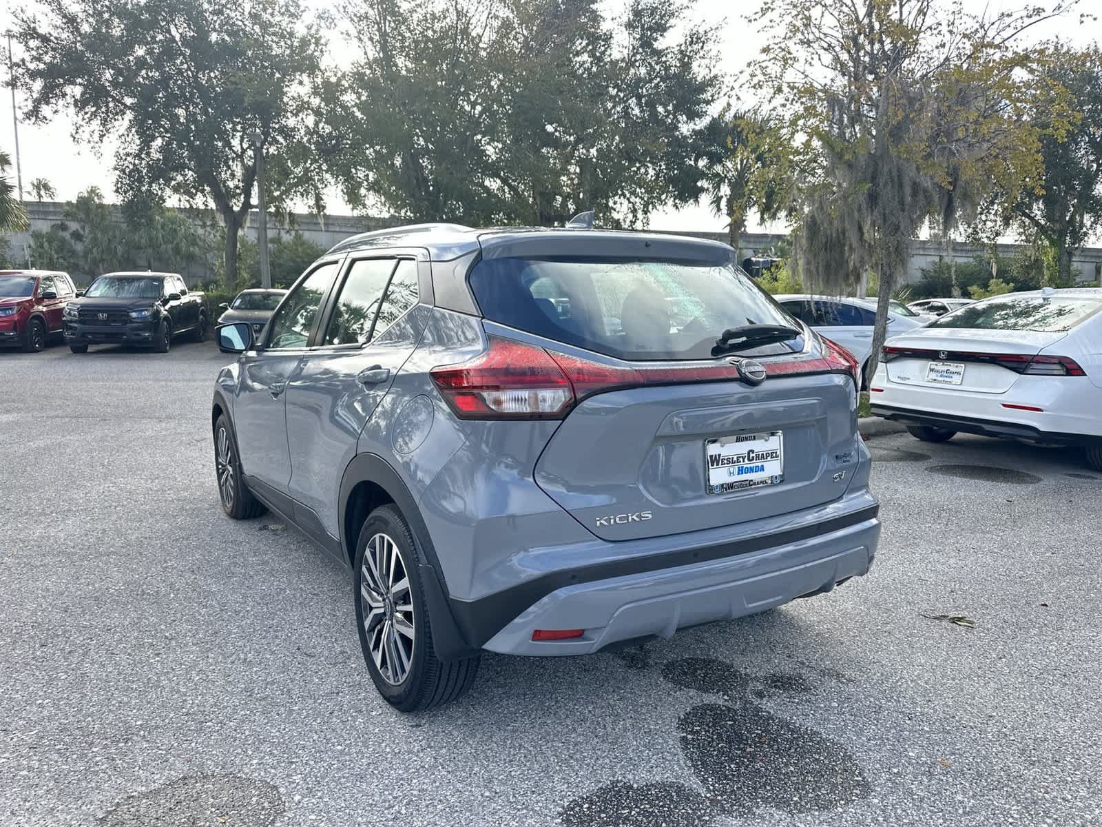 Used 2024 Nissan Kicks SV FWD image 4