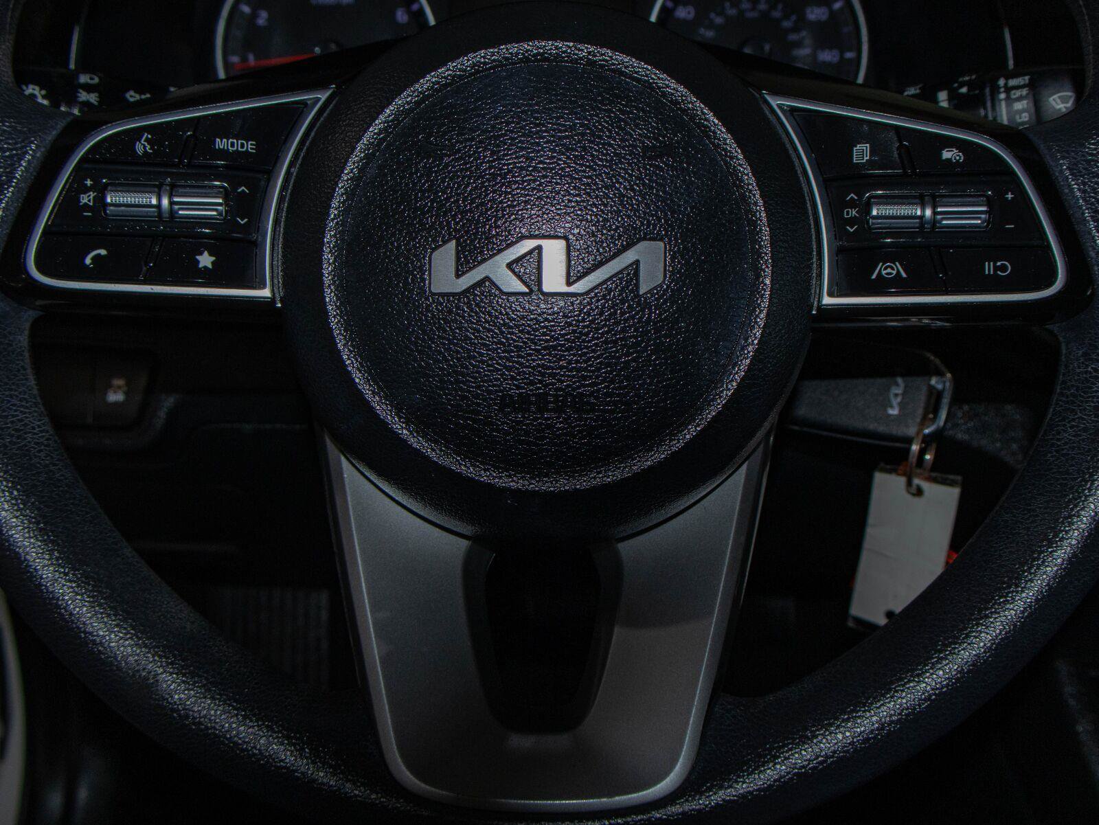 Used 2023 Kia Forte LXS w/ LXS Technology Package FWD image 11