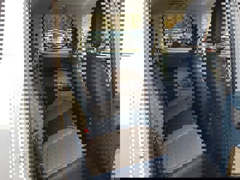 Used 2025 Ford Maverick Lariat image 12