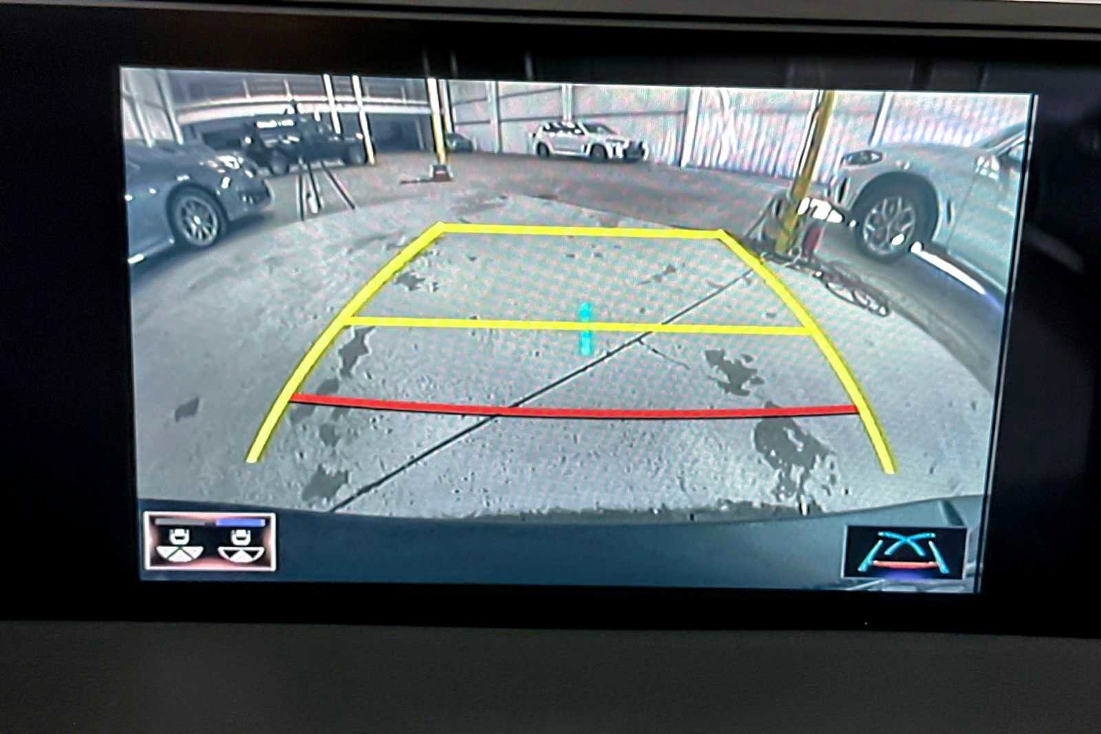 Used 2022 Lexus UX 250h image 19