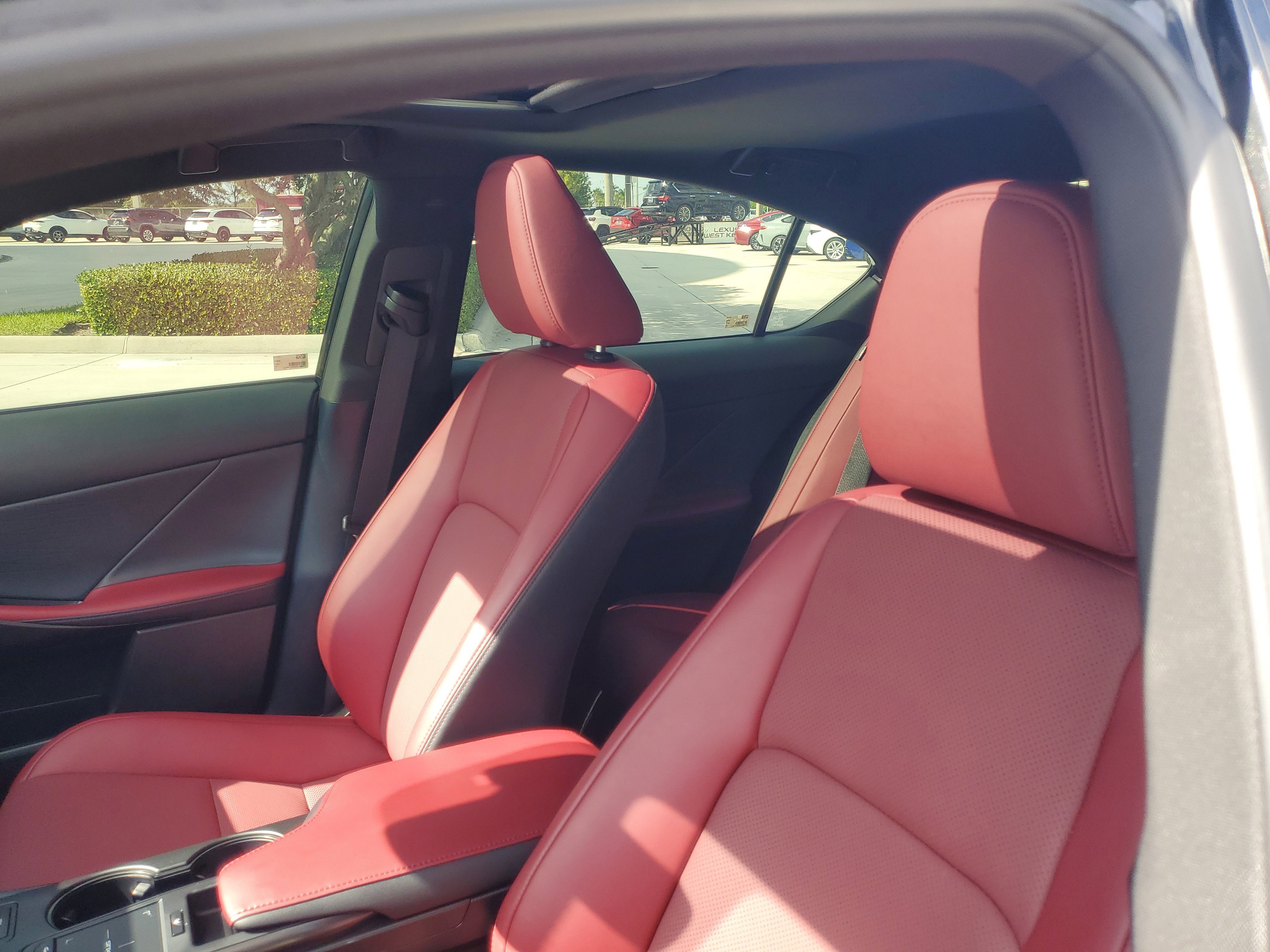 Used 2025 Lexus IS 300 w/ Premium Package image 20