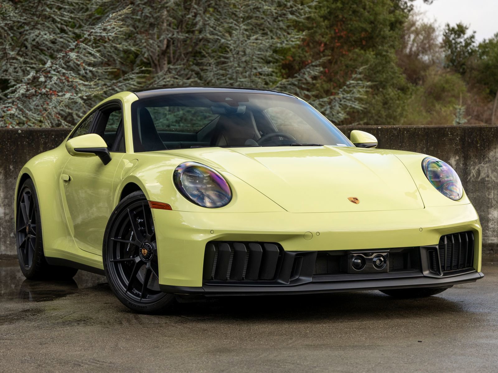 Certified 2025 Porsche 911 Carrera 4 GTS AWD/4WD image 6
