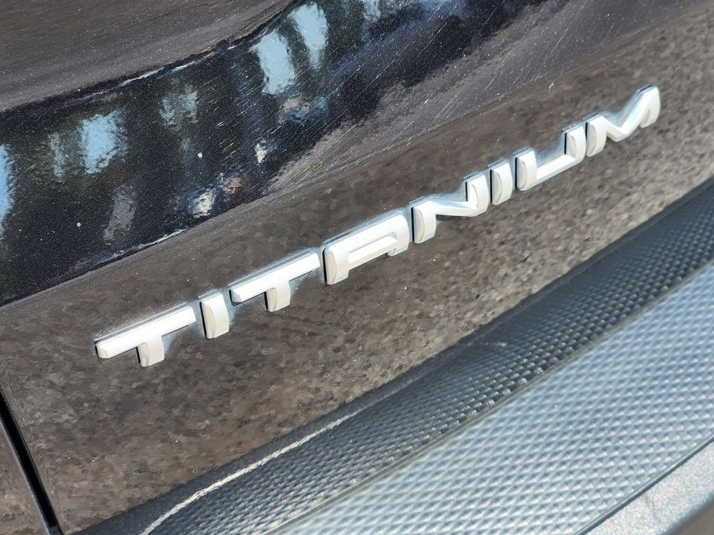 Used 2022 Ford Escape Titanium w/ Titanium Premium Package image 12